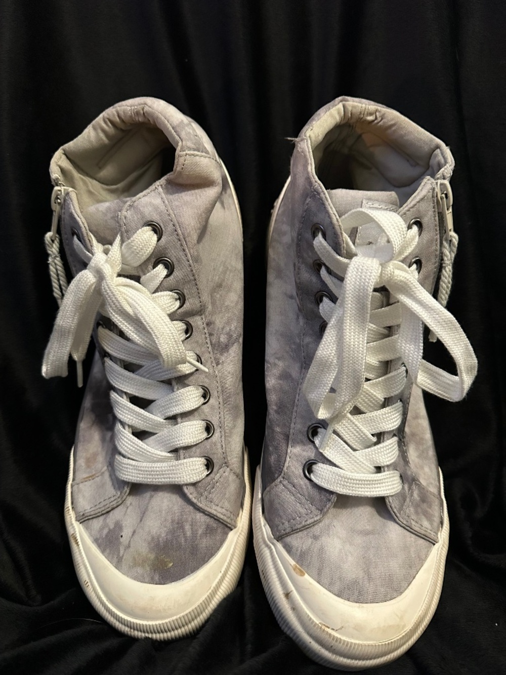 Rocket Dog side-zip, faux tie hi-top sneaker - Women's Size 9